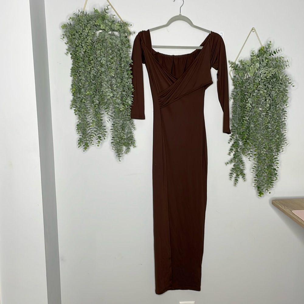 Long sleeve brown dress